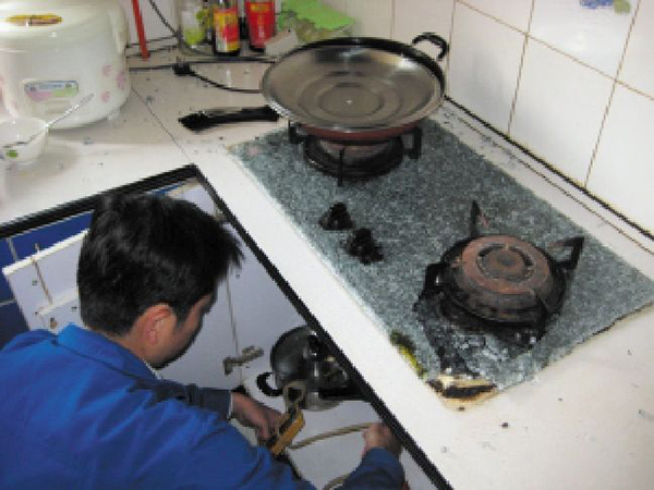 燃氣灶的維修的一些常見案例